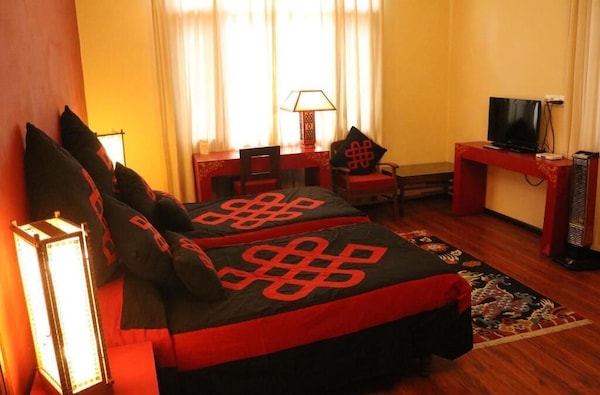 Serkong Rabsel House - Dharamshala