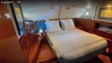 3 chambres, fer et planche Ă repasser, draps fournis