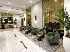 Sala de estar en el lobby