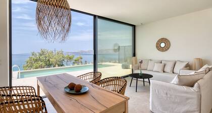 Delta VIlla | S Cave Villas Seaside Karystos