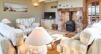 Host Stay The Coach House