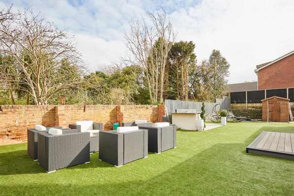 House | 4 bedrooms - Host Stay Casa Feliz (Hull)