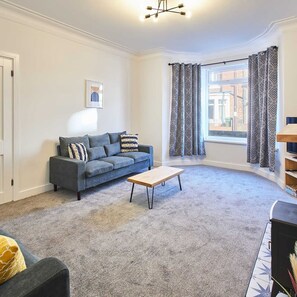 3 bedrooms, iron/ironing board, Internet - Host Stay Anchor House (Newbiggin-by-the-Sea)