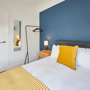 House | 3 bedrooms, iron/ironing board, Internet