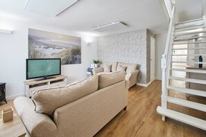 House | 3 bedrooms, Internet - Host Stay Emilyn House (Sunderland)