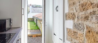 โฮสเทล สเตย์ โรส คอทเทจ