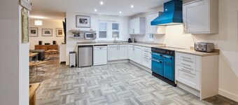 Host Stay Blayshaw House