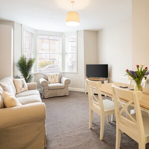 Apartment, Accessible | 2 bedrooms - Host Stay Sandy Bay (Scarborough)