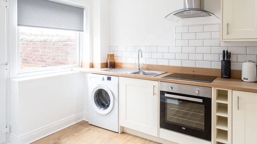 Host Stay Milbanke House