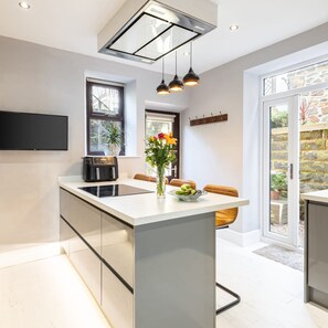 House | 3 bedrooms - Host Stay Rock End (Matlock)