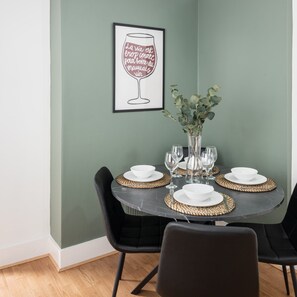 2 bedrooms - Host Stay Pontcanna Mews (Cardiff)