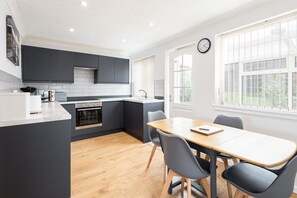 Studio | 2 bedrooms - Host Stay Farthings (Whitby)
