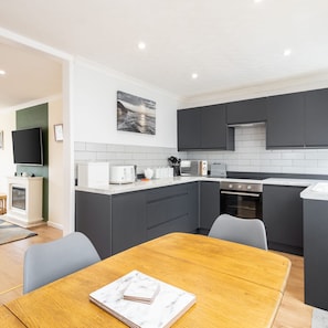 House - Host Stay Farthings (Whitby)