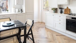 Uklassifisert bilde, 2 av 23, knapp