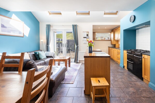 House | 3 bedrooms, iron/ironing board - Host Stay Harbour Holm (Morpeth)