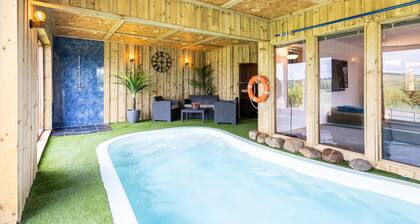 Host Stay Crackin View