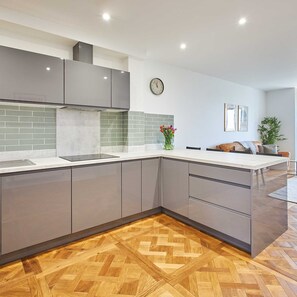 House - Host Stay Empress Point (Whitley Bay)