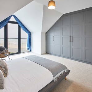 House - Host Stay Empress Point (Whitley Bay)