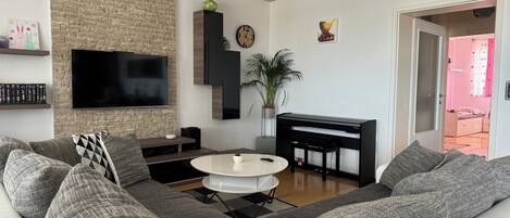 Smart TV, video library