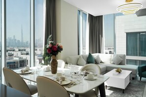 One Bedroom Classic Apartment - Burj Khalifa View | Área de sala de estar