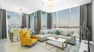 Two Bedroom Superior Apartment - Water View | 起居区