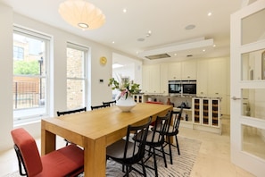 Exterior - The Camden Park Place - Lovely 4bdr Flat With Garden (London)