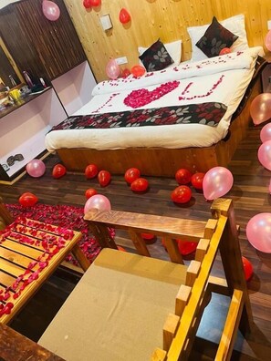 Free WiFi - 17 Milestone Riverside by Shivaneel Hospitality (Manali)
