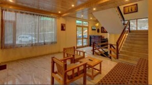Bahagian dalam