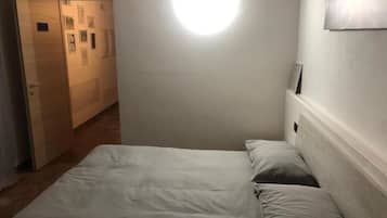 1 habitación, wifi y ropa de cama