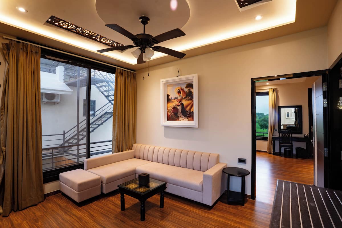 Luxury Villa, 2 Bedrooms, 2 Bathrooms, Mountain View | 1 bedroom, premium bedding, down comforters, Select Comfort beds
