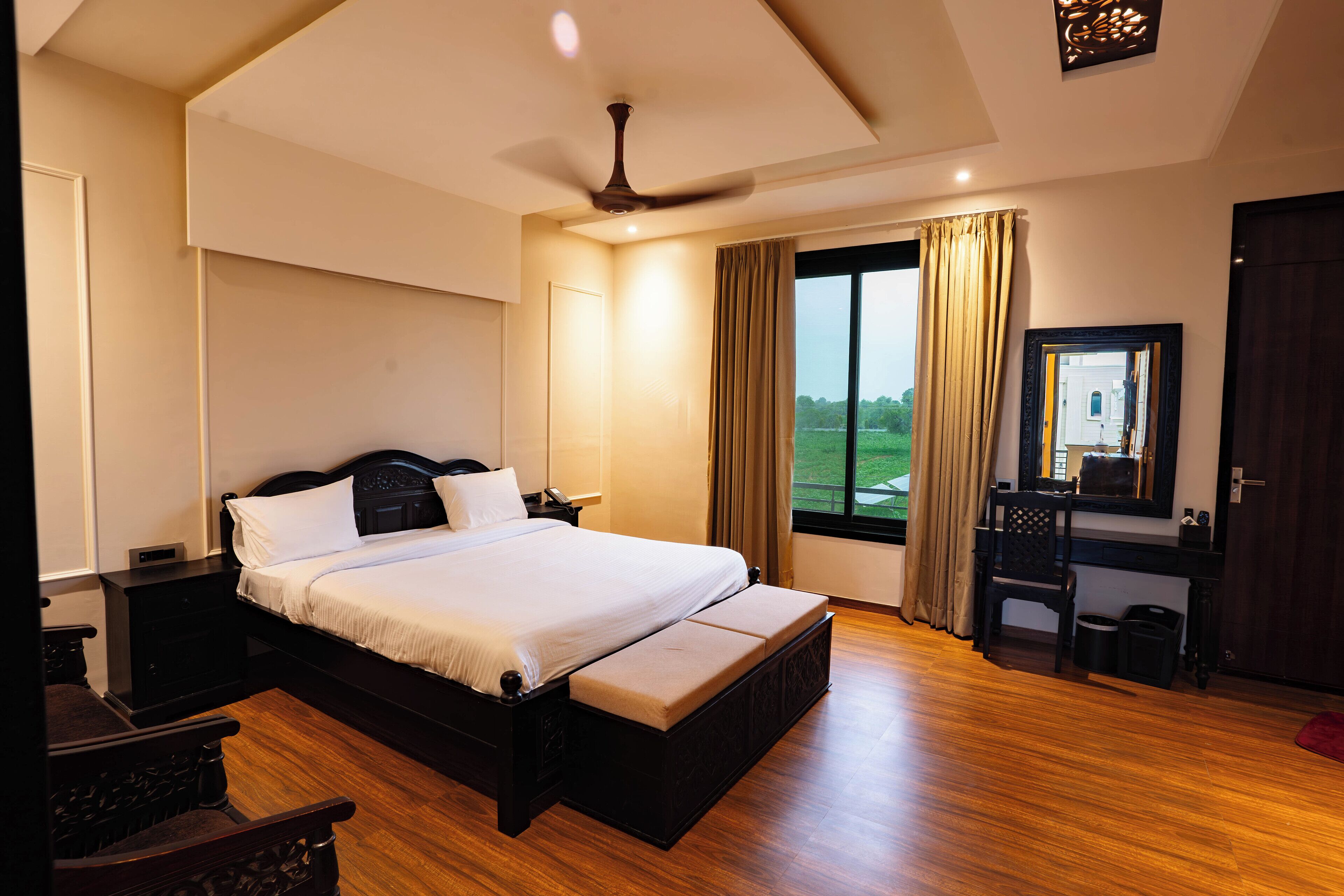 Sengetøy av topp kvalitet, dundyner og senger med Select Comfort-madrass