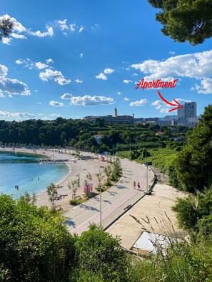 Beach nearby - Charming 2-bedroom apartment Katarina in Split with private parking, WiFi, AC (Split)