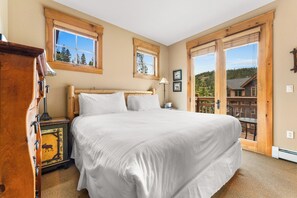 4 dormitorios, escritorio, wifi gratis y ropa de cama