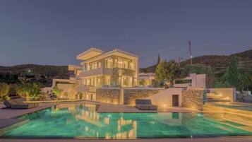 Villa, 4 Bedrooms, Private Grand Pool, Sea View | 2 phòng ngủ, bộ trải giường bằng vải cotton Ai Cập