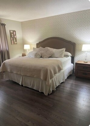 3 bedrooms, iron/ironing board, WiFi