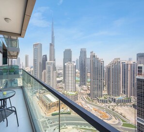 Property grounds - Serene Retreats | Paramount Suite 2 (Burj View) (Dubai)