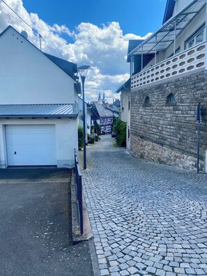 Exterior - Neu Renoviertes, Großzügiges Ferienappartement auf dem Schloßberg von Montabaur (Montabaur)