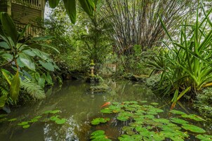Condo, 1 Bedroom | Property grounds