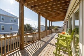 Terrace/patio - Hot Mess - Pool, Oceanview, Pet-Friendly Home (Emerald Isle)