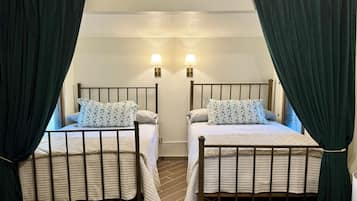 2 dormitoris i roba de llit