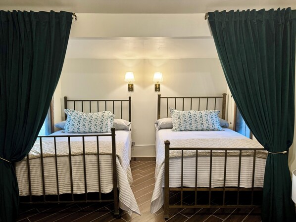 2 Schlafzimmer, Bettwäsche