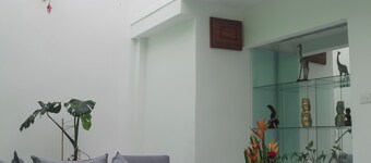 Cozy 3-bedroom house with WiFi, air conditioning, in the center of Leticia.