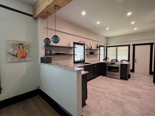 Cozy 2-bedroom Mid Century Modern house in Great Falls