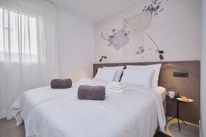 1 bedroom, desk, laptop workspace, iron/ironing board - Point of Life 1 by Litto (Split)