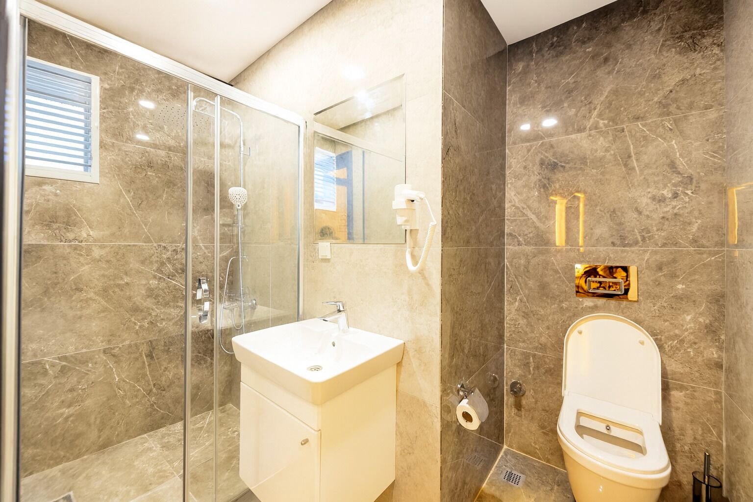  標準客房 | 浴室 | 淋浴設備、吹風機、毛巾、肥皂