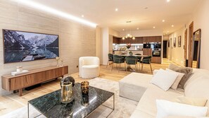 TV connectée, cheminée