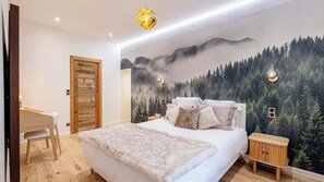 2 chambres, fer et planche à repasser, Wi-Fi, draps fournis