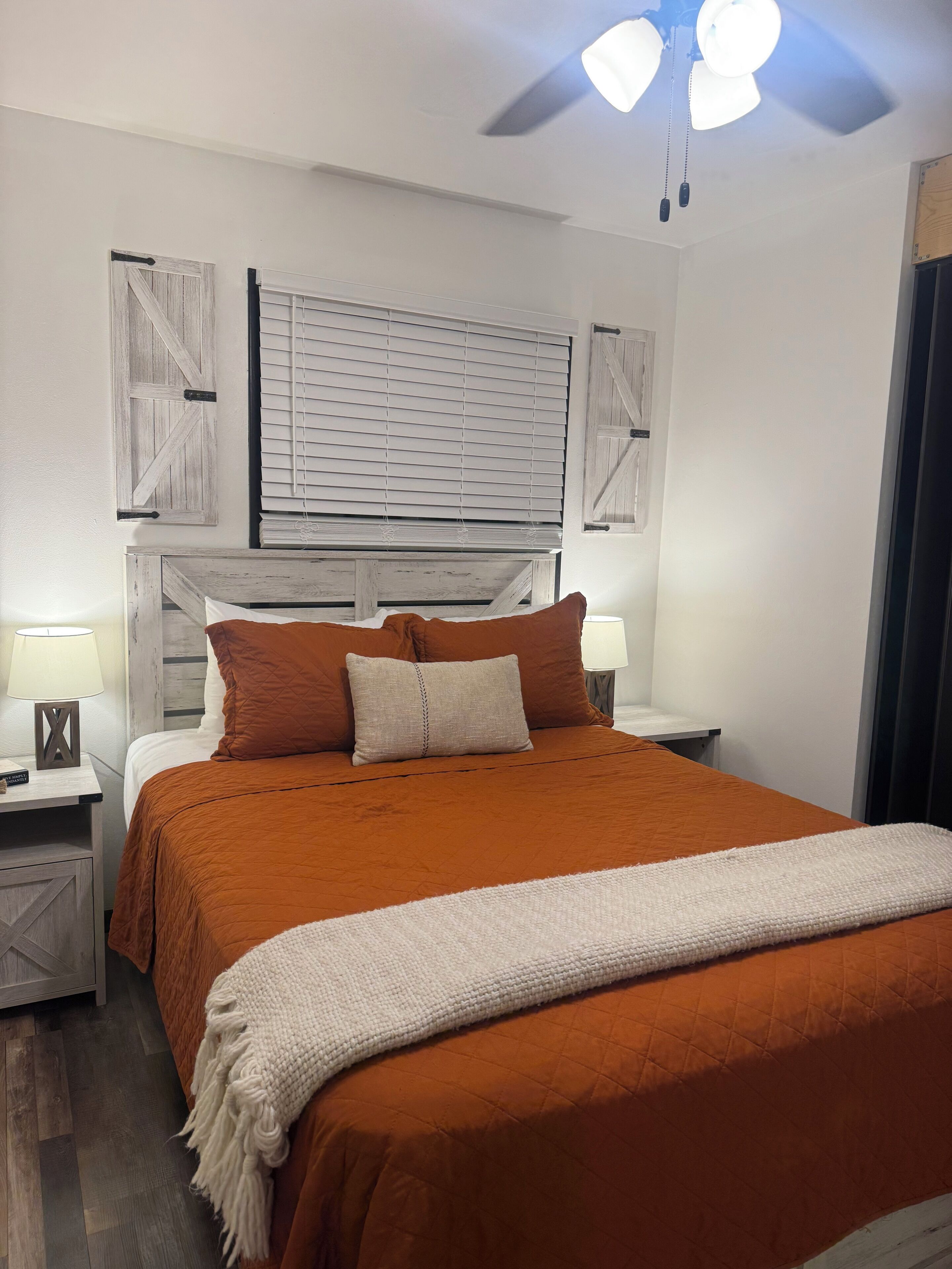 2 habitaciones, wifi gratis y ropa de cama 
