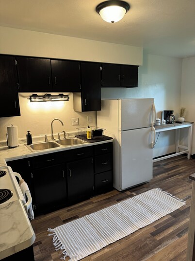 Cozy 2BR • Firepit • Minutes to Downtown & UW Campus • Near Lake Winnebago 