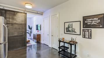 Condo, 1 King Bed with Sofa bed, Kitchen, City View (Nashville Nest) | Interior